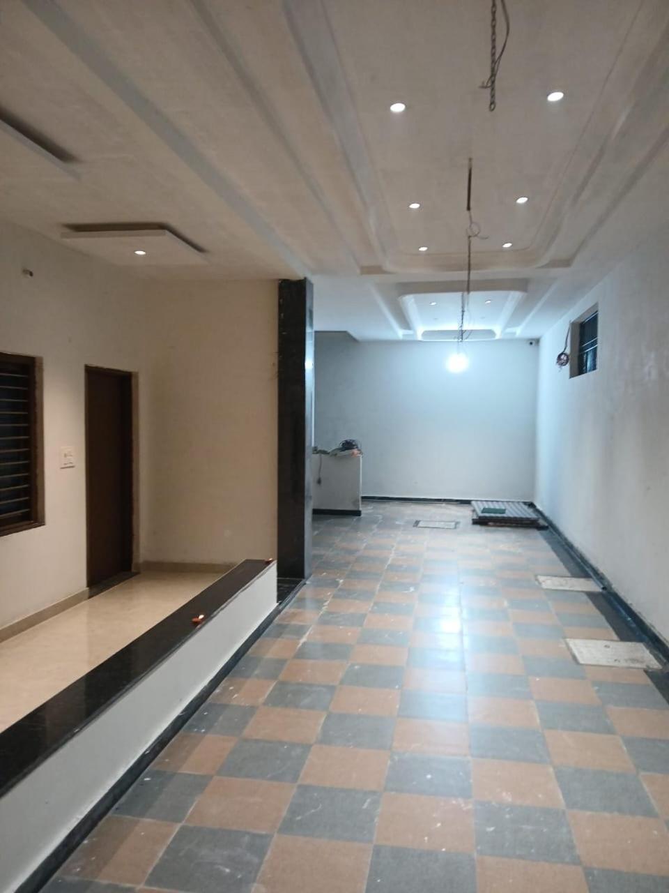 Hotel Jaipur In, Jatipura Parikrama Marg Near Mukharvind Temple Govardhan ภายนอก รูปภาพ